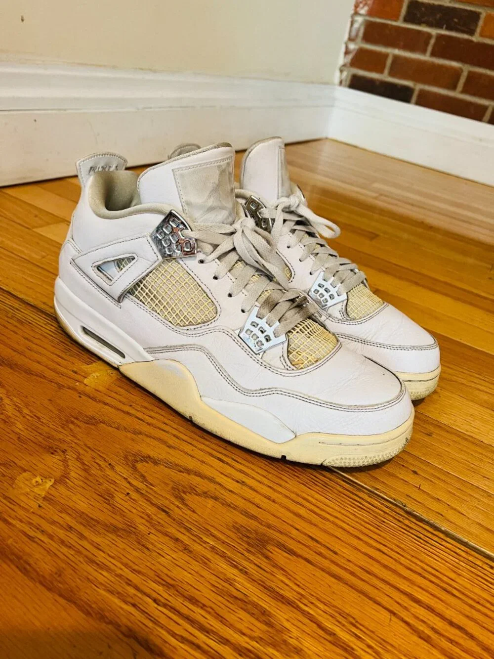 Nike Air Jordan 4 Retro 